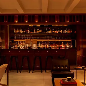 4* Отель Arlo Nomad