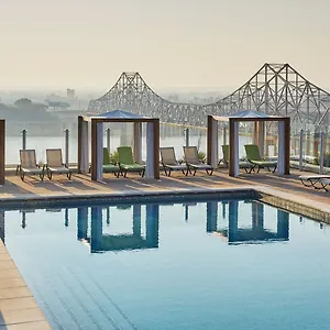 ***** Otel Four Seasons ABD